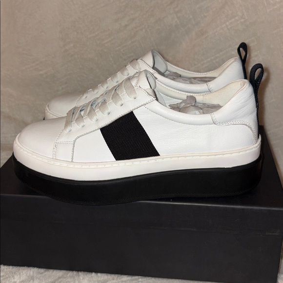 NWT Anthropologie SILENT D AFAVA Sneaker in White/Black - Picture 10 of 13